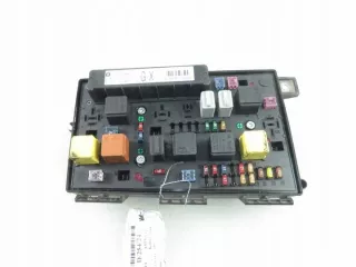 13206750 5DK00866808 Блок предохранителей Opel Astra H Арт e9806181, вид 1
