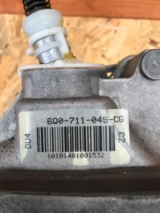 6Q0711049CG Кулиса Audi A1 Арт e9808402, вид 2