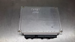 8D0907558E Блок управления двигателем Volkswagen Passat B5 Арт e9832207, вид 2