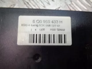 6Q0959433H Блок предохранителей Skoda Fabia 1 Арт e9843552, вид 3