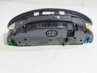 8E0920931P Щиток приборов (приборная панель) Audi A4 B7 Арт e9849028, вид 3