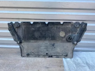 8W0863821B Декоративная крышка двигателя Audi A4 B9 Арт e9871509, вид 1