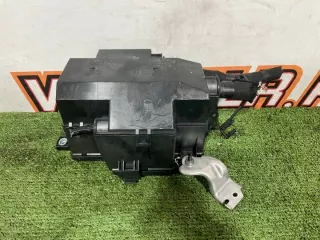 M9D3-14A076-BA T4K16304 M9D314A076BA T4N11841 GX7314N073BA GX73-14N073-BA T4N11819 GX7314A481EA GX73-14A481-EA T2H23830 GX7314K131EA GX73-14K131-EA T4K4160 J9D314A076DA J9D3-14A076-DA Блок предохранителей Jaguar I-Pace Арт e9888086, вид 2