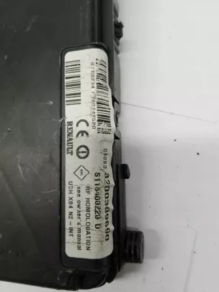 8200309690 S118400220D S118400220 Блок предохранителей Renault Scenic 4 Арт e9920106