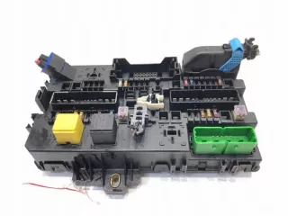 13145014 LORK-1437-17845 Блок предохранителей Opel Astra H Арт e9950347, вид 1