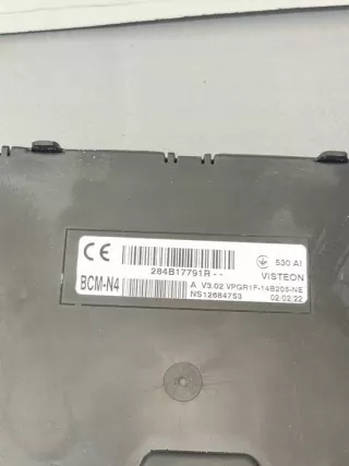 284B17791R Блок предохранителей Renault Master 3 Арт e9952920, вид 3