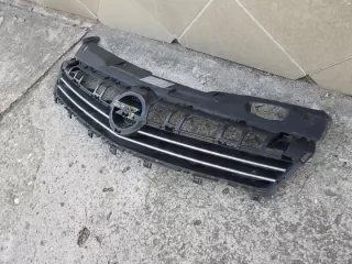 13225775 Решетка радиатора Opel Astra H Арт e9986789, вид 4