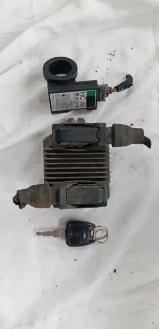 09355929 09131781 Блок управления двигателем Opel Astra G Арт e9997950, вид 2