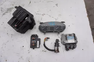 8200935115 Блок управления двигателем Renault Trafic 2 Арт e10025548, вид 1