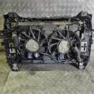  Передняя панель крепления облицовки (телевизор) Audi Q7 4M Арт e10028416, вид 4