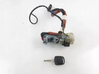 88215AE010 X1T25571 Замок зажигания Subaru Legacy 3 Арт e10127992, вид 1