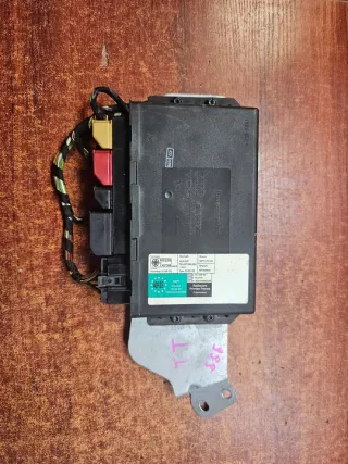 8N8962267 Блок предохранителей Audi TT 1 Арт e10133948, вид 1