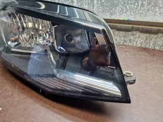 2K1941016A Фара правая Volkswagen Caddy 3 Арт e10310789, вид 2