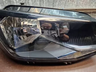 2K1941016A Фара правая Volkswagen Caddy 3 Арт e10310789, вид 3