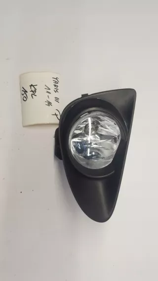 81210-02110 90008490 Фара противотуманная левая Toyota Yaris 3 Арт e10376134, вид 1