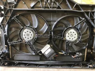  Передняя панель крепления облицовки (телевизор) Audi Q5 1 Арт e10474709, вид 9