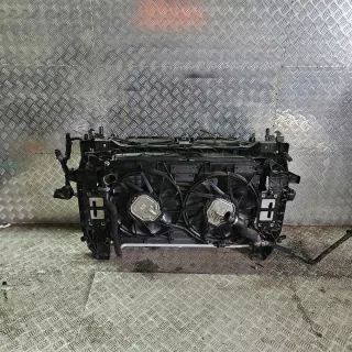  Передняя панель крепления облицовки (телевизор) Audi Q7 4M Арт e10501657, вид 3