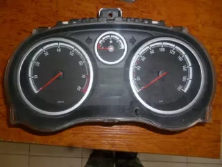 0013252140 Щиток приборов (приборная панель) Opel Corsa D Арт e10509165, вид 1