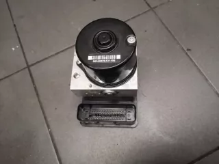 6787837 6791521 Блок ABS BMW 1 E81/E82/E87/E88 Арт e10524258, вид 4