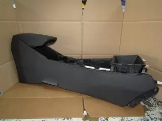 84610-AT000 Подлокотник Kia Niro Арт e10526426