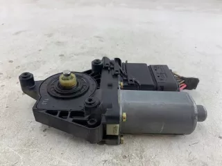 3B9839752BF Моторчик стеклоподъемника Volkswagen Passat B5 Арт e10531733, вид 3