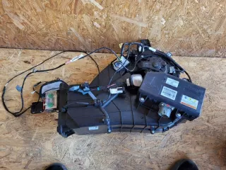 1023883-00-H Отопитель в сборе (печка) Tesla model X Арт e10560184, вид 1