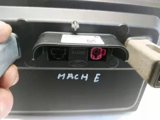 LJ8T-044R30-AE Блок навигации Ford Mustang Mach-E Арт e10560852, вид 4