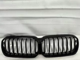 9464210 185178 Решетка радиатора BMW 5 G30/G31 Арт e10570689, вид 1