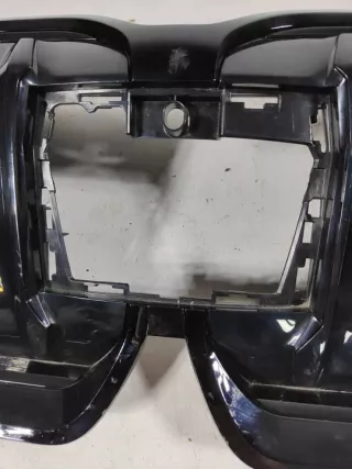 5A0BB8607 Решетка радиатора BMW X1 U11 Арт e10571853, вид 4