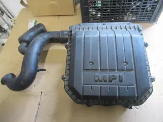04C129611J Корпус воздушного фильтра Seat Mii Арт e10574328, вид 1