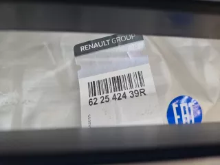 622542439R Решётка в бампер центральная Renault Logan 2 Арт Z352339, вид 4