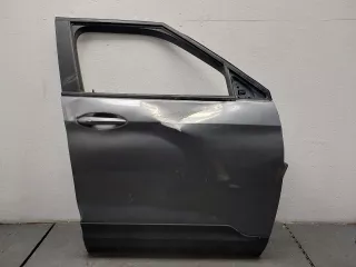 42800710 Обшивка двери передней правой (дверная карта) Chevrolet TrailBlazer 3 Арт 11082991, вид 1