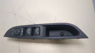 84699725 Кнопка стеклоподъемника переднего левого Chevrolet Bolt Арт 20396579, вид 1