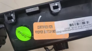 84699725 Кнопка стеклоподъемника переднего левого Chevrolet Bolt Арт 20396579, вид 3