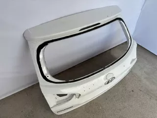 2018-2020R Крышка багажника (дверь 3-5) Hyundai i20  2 Арт e10589361, вид 3