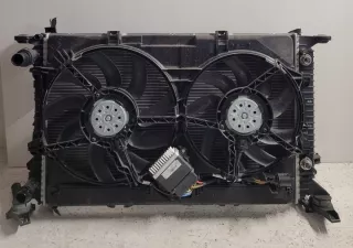 8K0121251Q Радиатор (основной) Audi A5 (S5,RS5) 1 Арт e10603882, вид 3