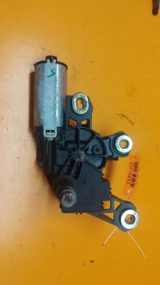 8L0955711  Моторчик заднего стеклоочистителя (дворника) Volkswagen Passat B5 Арт 01016862v1, вид 1