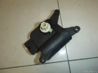 0132801345 BOSCH Моторчик заслонки отопителя Volkswagen Touran 1 Арт E12439485, вид 2