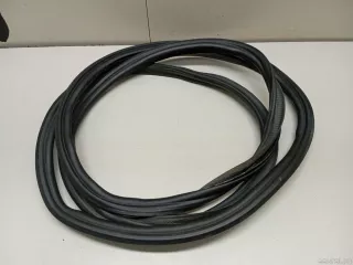 7P6827705A VAG Уплотнитель багажника Volkswagen Touareg 2 Арт E23761629