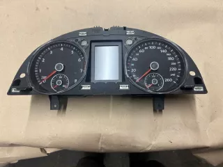 3C0920872F Щиток приборов (приборная панель) Volkswagen Passat B6 Арт e12687828, вид 1