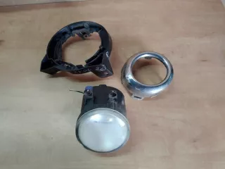 2012-2014 Фара противотуманная правая Toyota Aygo 1 Арт e12683837, вид 1