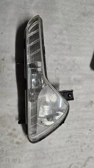 92202-3W Фара противотуманная правая Kia Sportage 3 Арт e12659377, вид 1