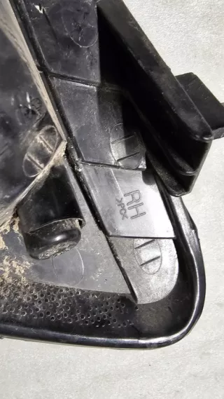 92202-3W Фара противотуманная правая Kia Sportage 3 Арт e12659377, вид 3