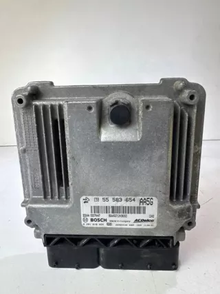 55583654 0281018454 Блок управления двигателем Opel Astra J Арт e12652696, вид 3