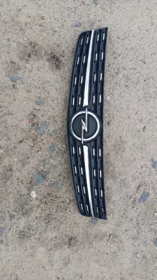  Решетка радиатора Opel Vivaro C Арт e12651158