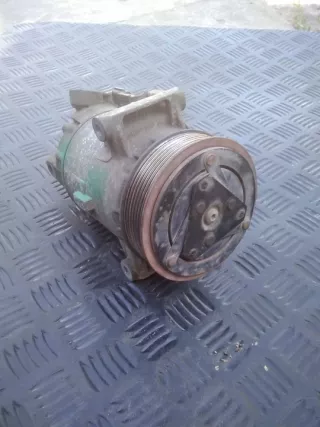 8200669284 Компрессор кондиционера Renault Megane 2 Арт e12649335, вид 1