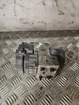 0273004281 Блок ABS Volkswagen Passat B5 Арт e12645808, вид 5