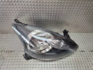 81130-0H010 Фара правая Toyota Aygo 1 Арт e12632929, вид 4