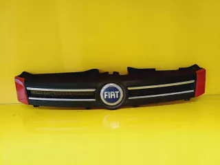 735353899 Решетка радиатора Fiat Panda 2 Арт e12615462, вид 1