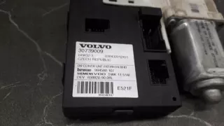 30739009 Моторчик стеклоподъемника Volvo S40 2 Арт e12597621, вид 4